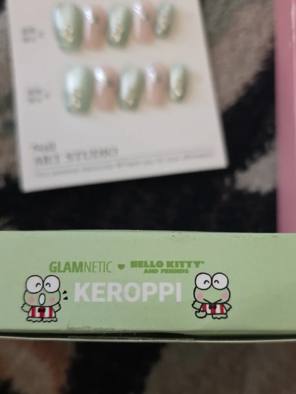 KISS Bare but Better TruNude Glamneric  Press-On Nails  Bundle